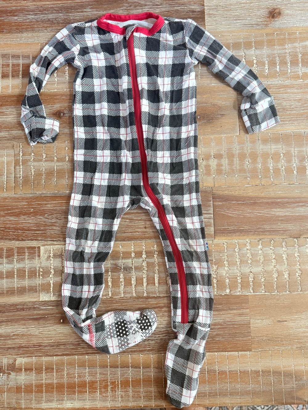 Kickee Pants viscose Bamboo Plaid footie sleeper 9-12m pajamas